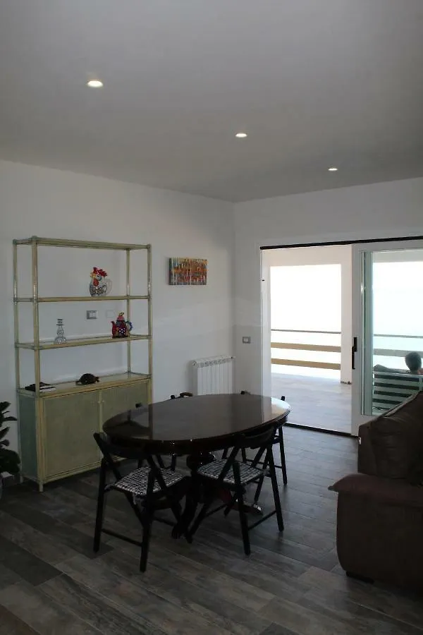 بيت للعطل Home Holiday Punta Piccola بورتو إمبيدوكْلي