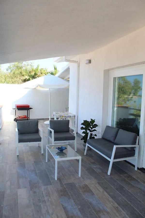 Home Holiday Punta Piccola بورتو إمبيدوكْلي